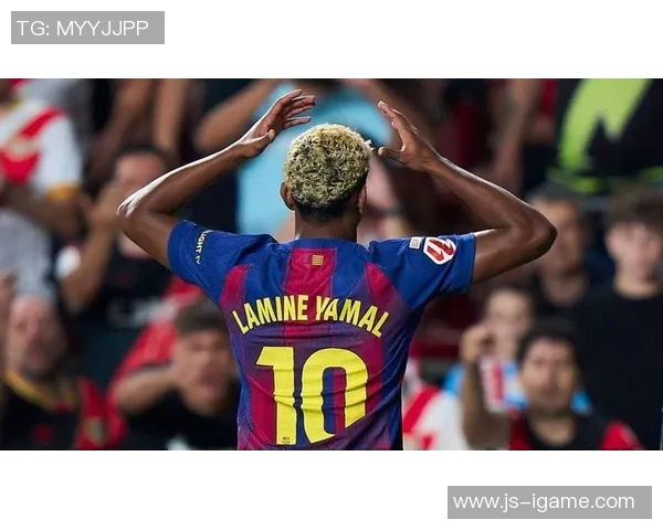 巴萨寻找一名可靠的中卫，正密切关注格伊