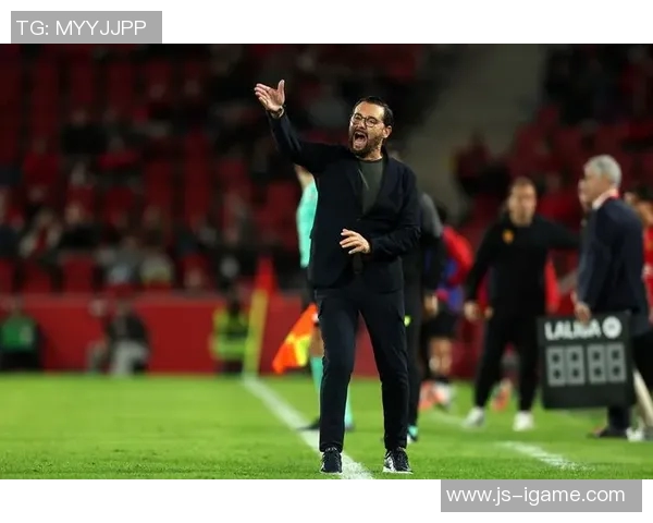 赫塔费主帅：西甲裁判要求尊重并哭诉自己有家人，谁没家人？